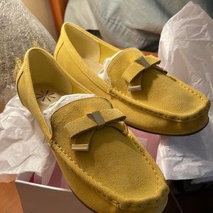 9.5W Isaac Mizrahi Loafers